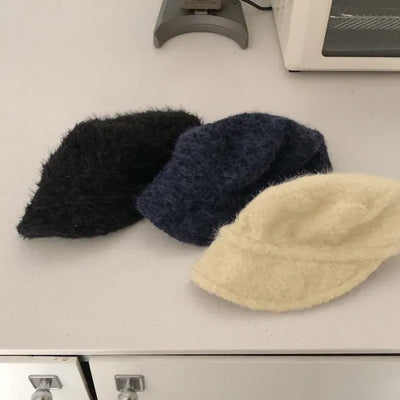Boot Plush Check Baker Cap