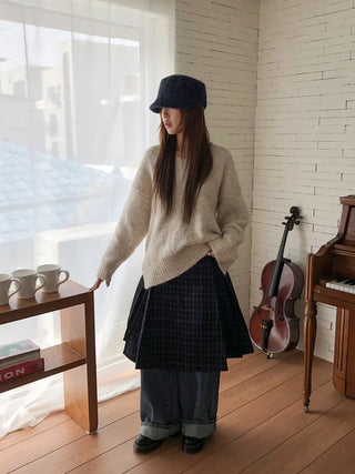 Boot Plush Check Baker Cap