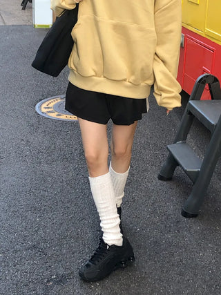 Stream Line Long Over-the-Knee Loose Socks