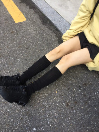 Stream Line Long Over-the-Knee Loose Socks