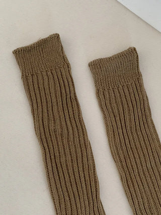 Stream Line Long Over-the-Knee Loose Socks