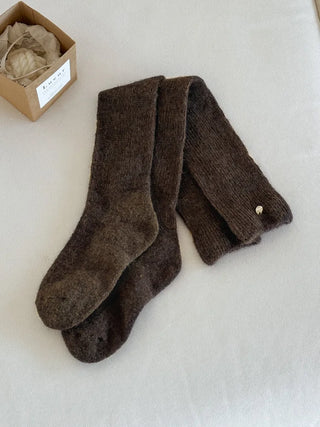 Silver Pendant Loose Fit Knit Long Pleated Warmer Socks