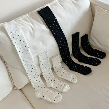 Arti Pin Dot Knit Contrast Long Knee Socks