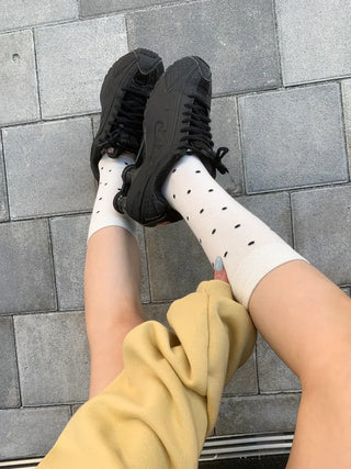 Arti Pin Dot Knit Contrast Long Knee Socks