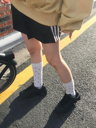 Arti Pin Dot Knit Contrast Long Knee Socks
