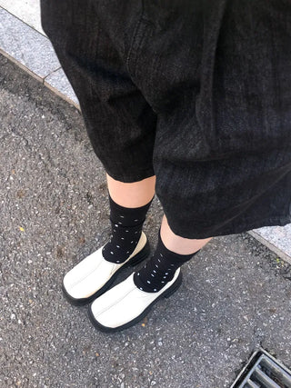 Arti Pin Dot Knit Contrast Long Knee Socks