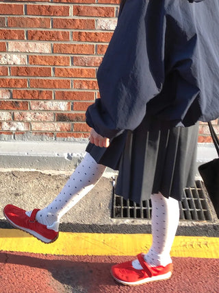 Arti Pin Dot Knit Contrast Long Knee Socks