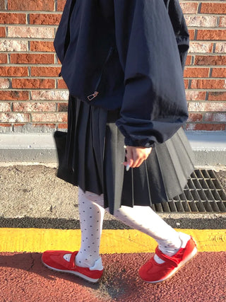 Arti Pin Dot Knit Contrast Long Knee Socks