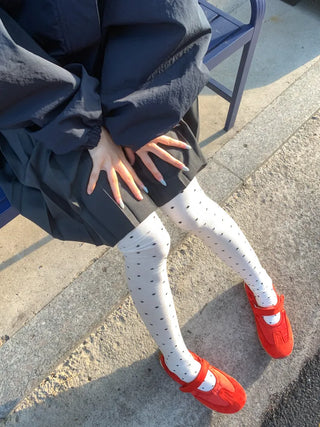 Arti Pin Dot Knit Contrast Long Knee Socks