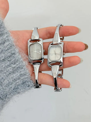 Modern Curve Metal Bangle Wristwatch