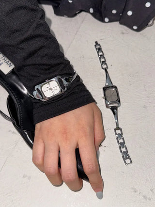 Modern Curve Metal Bangle Wristwatch