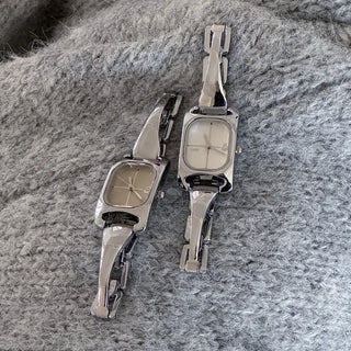 Modern Curve Metal Bangle Wristwatch