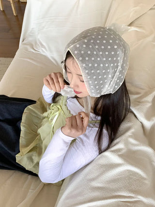 Softening Dot See-through Triangle Headscarf