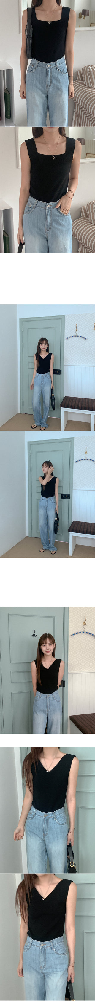 Frilled mini skirt