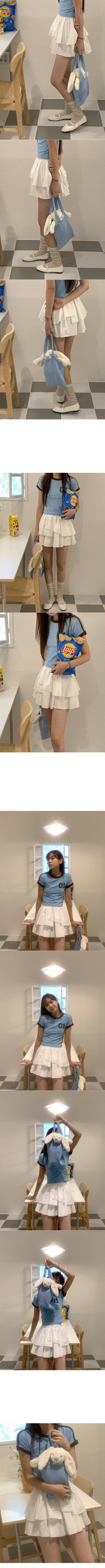 Frilled mini skirt
