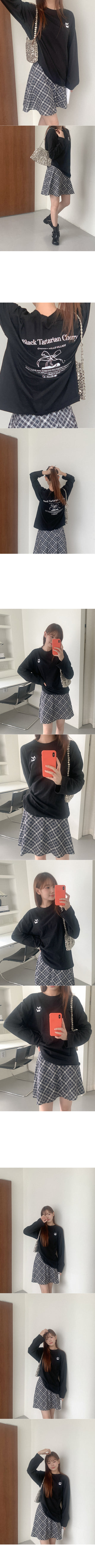 Checkered mini skirt