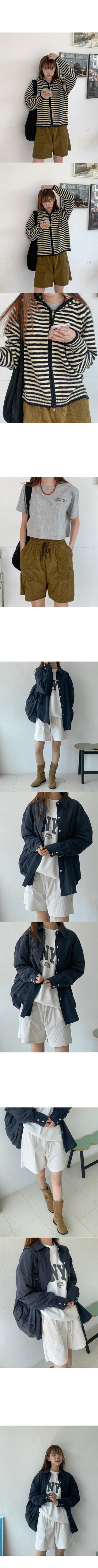 Corduroy elastic waist shorts