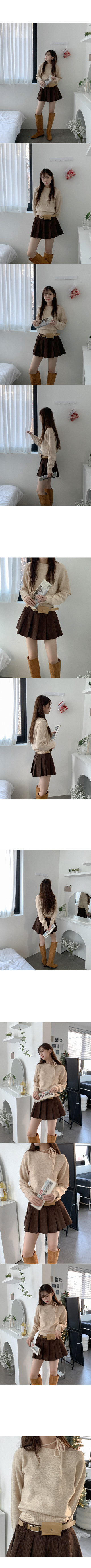 Corduroy pleated mini skirt