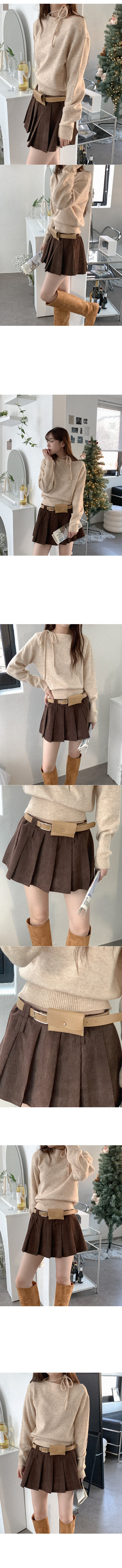 Corduroy pleated mini skirt