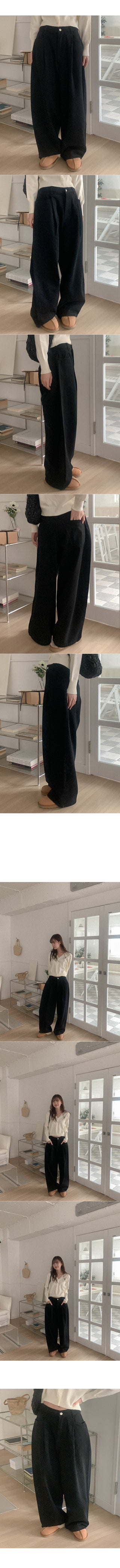 Wide balloon black denim pants