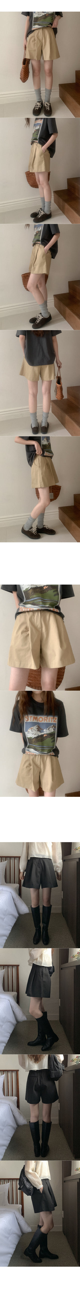 Pleated Chino Half Pants