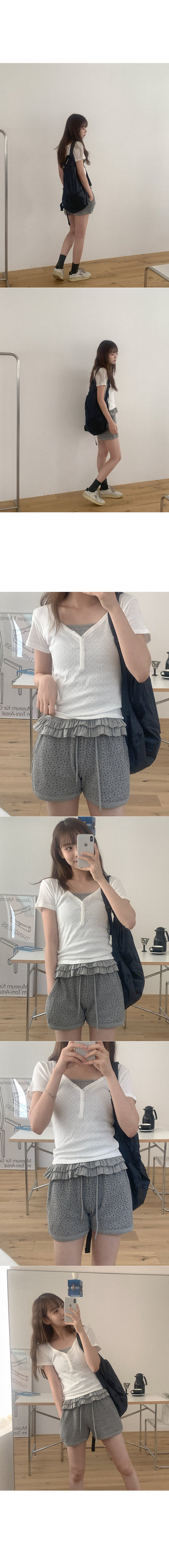 Flower elastic shorts