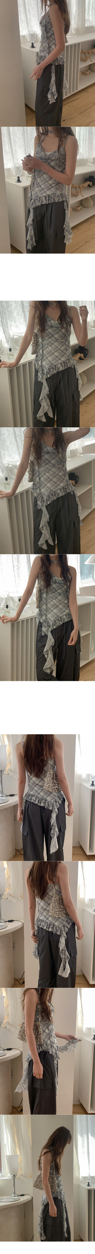Wide cargo pants