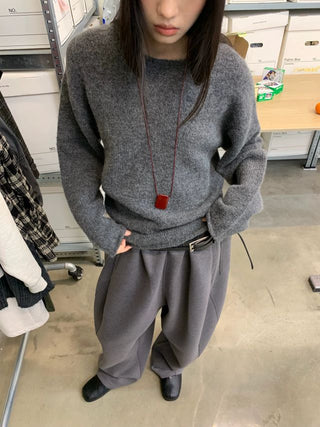 NEVERSEEZ Minimalist Soft Round Neck Sweater