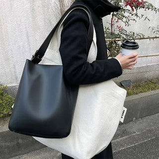 sikaku shoulder bag