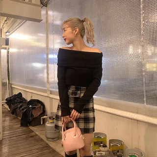 Wool check mini skirt