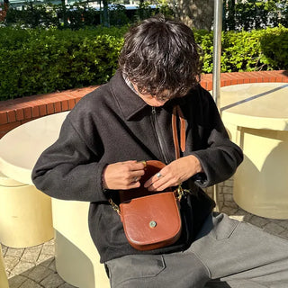 Reverse-opening zipper collar jacket