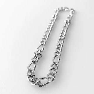 Basic chain necklace