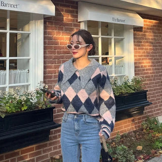 Pastel Round Knit