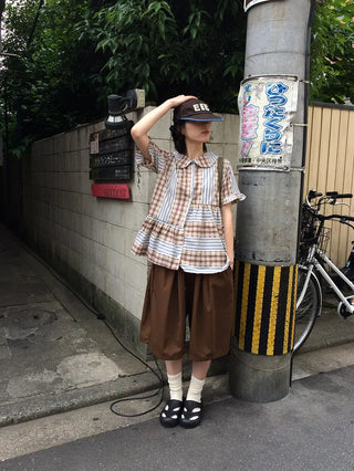 Frilled check short-sleeved blouse
