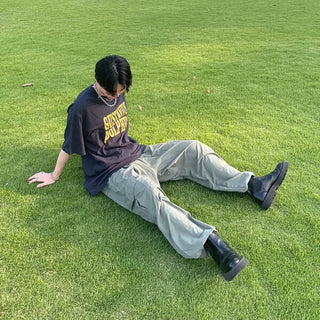 Wide cargo pants