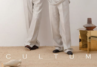 [CULTUM] Relaxed Deep V-neck Shirt