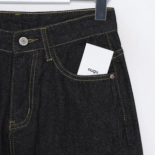 Straight-leg jeans