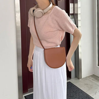 U-neck short-sleeved knit