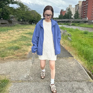 Hooded windbreaker
