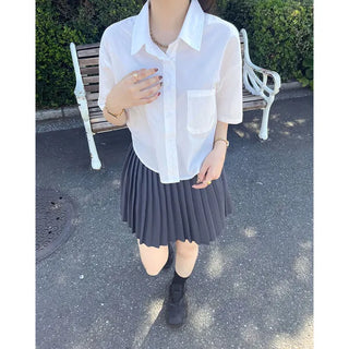 Pleated mini skirt