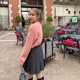 Basic Round Knit