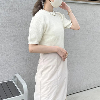 Puff-sleeve round knit