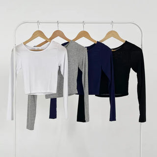 Hark Slim U-Neck Crop Top