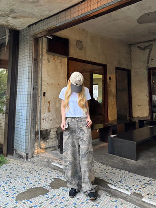 T-shirt with Camo Mega Wide Long Pants
