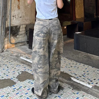 T-shirt with Camo Mega Wide Long Pants