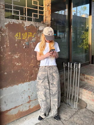 T-shirt with Camo Mega Wide Long Pants
