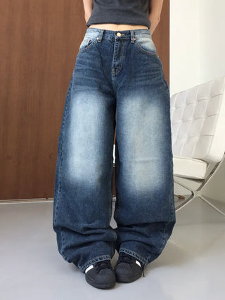 Lao back pocket embroidered washed denim pants