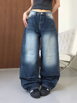 Lao back pocket embroidered washed denim pants