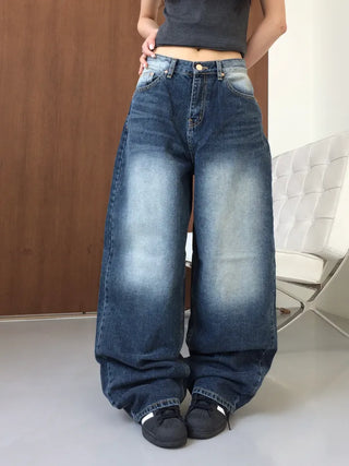 Lao back pocket embroidered washed denim pants