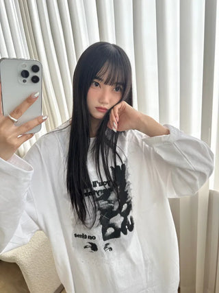 UL Hip Mood Cotton Round Neck Long Sleeve T-shirt